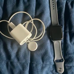 Apple Watch SE 44mm 2gen 