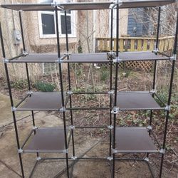 12 Compartment Stand