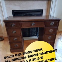 Solid Oak Desk Excellent Condition 