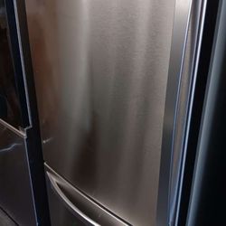 Bottom Freezer Kenmore Refrigerator 