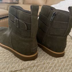 UGG Short boots
