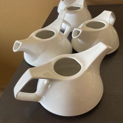 Tria Teapots Without Lids 