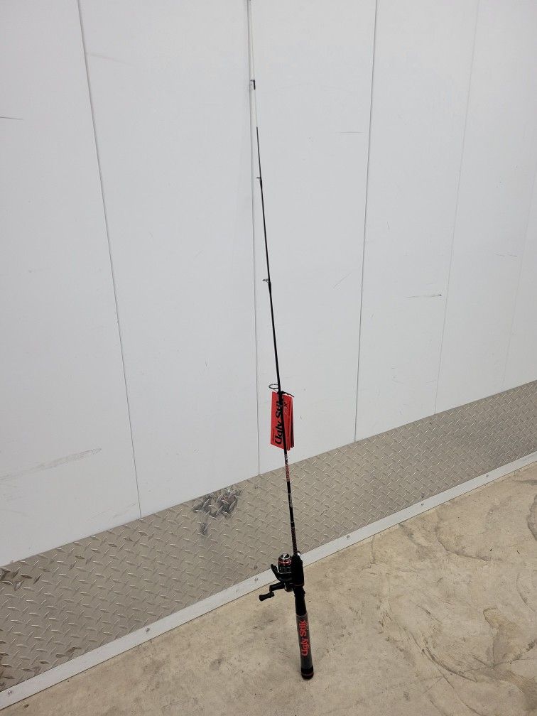 Ugly Stik 4’8” GX2 Spinning Fishing Rod and Reel Spinning Combo