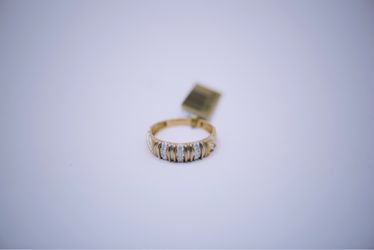 10 K two-tone cluster diamond ring