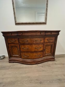 Solid Wood Server