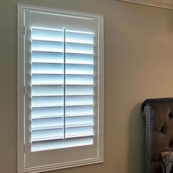 Interior Wood Shutters- Custom, Plantation, Professional Installation, Licensed Company, Window Treatments & Coverings, Persianas De Madera, Espanol