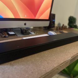 Bose Soundbar 300 Mint. W Remote and Cables 