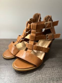 Women’s Cognac Brown Strappy Block-Heel Sandals Size 8