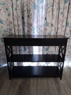 Black Entry Table