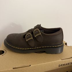 KIDS DARK BROWN MARY JANE DOC MARTENS SIZE 2