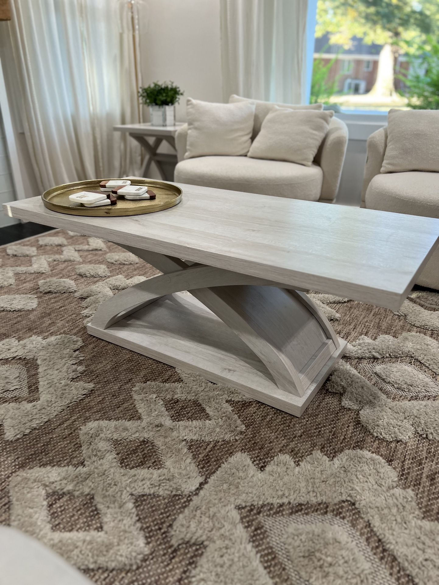 Living room Coffee Table And Matching Side Tables