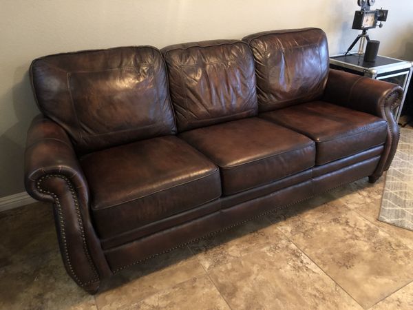 2 X High End Leather Sofas For In Las Vegas Nv Offerup 2 X High End Leather Sofas
