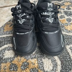 puma lamello black basketball shoes 4.5