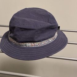 Quicksilver navy bohemian bucket hat