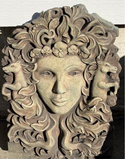 Garden Art, Plaque