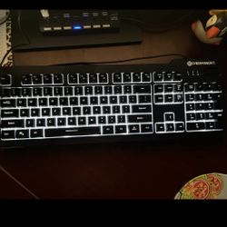 LED CyberPower PC Wired keyboard