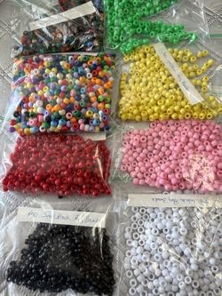 APPROXIMATELY 3300 PONY BEADS plus 1 misc bag of small beads