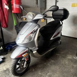 2010 Piaggio Fly