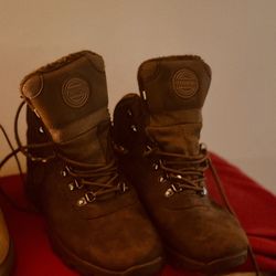 Men’s size 12 hiking boots