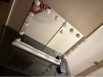 Vanity mirror with lights