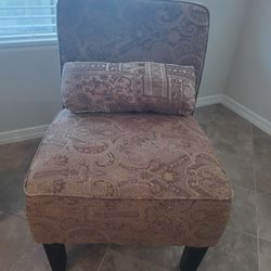 Accent chair