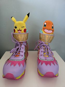 POKÉMON light Up Shoes *Must SELL*
