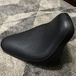 Corbin Solo Seat For Softail