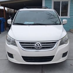 2011 Volkswagen Routan