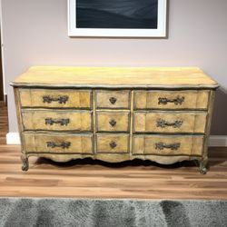 French Provincial style 9-drawer dresser