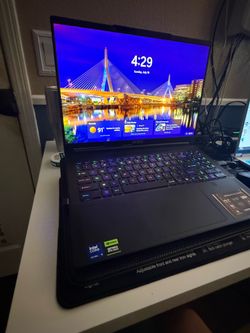 MSI Stealth 16 AI A2HW - 240HZ OLED - Ultra 9 285H - RTX 5070 - 32GB Ram - 1TB SSD! LIKE NEW!