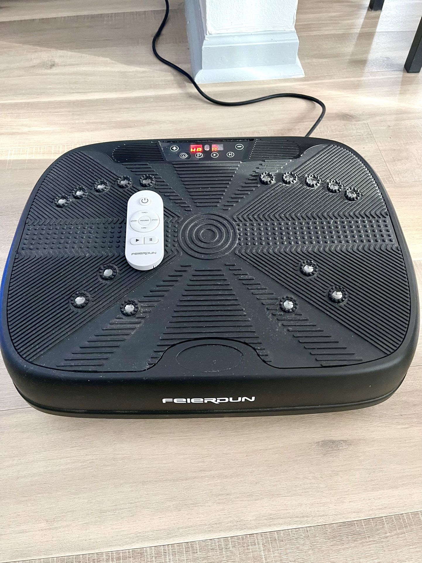 Vibration Plate With Remote, Fitness Machine, 300lb Capacity, Weight Management, Exercise, Lymphatic Drainage, Muscle Toning