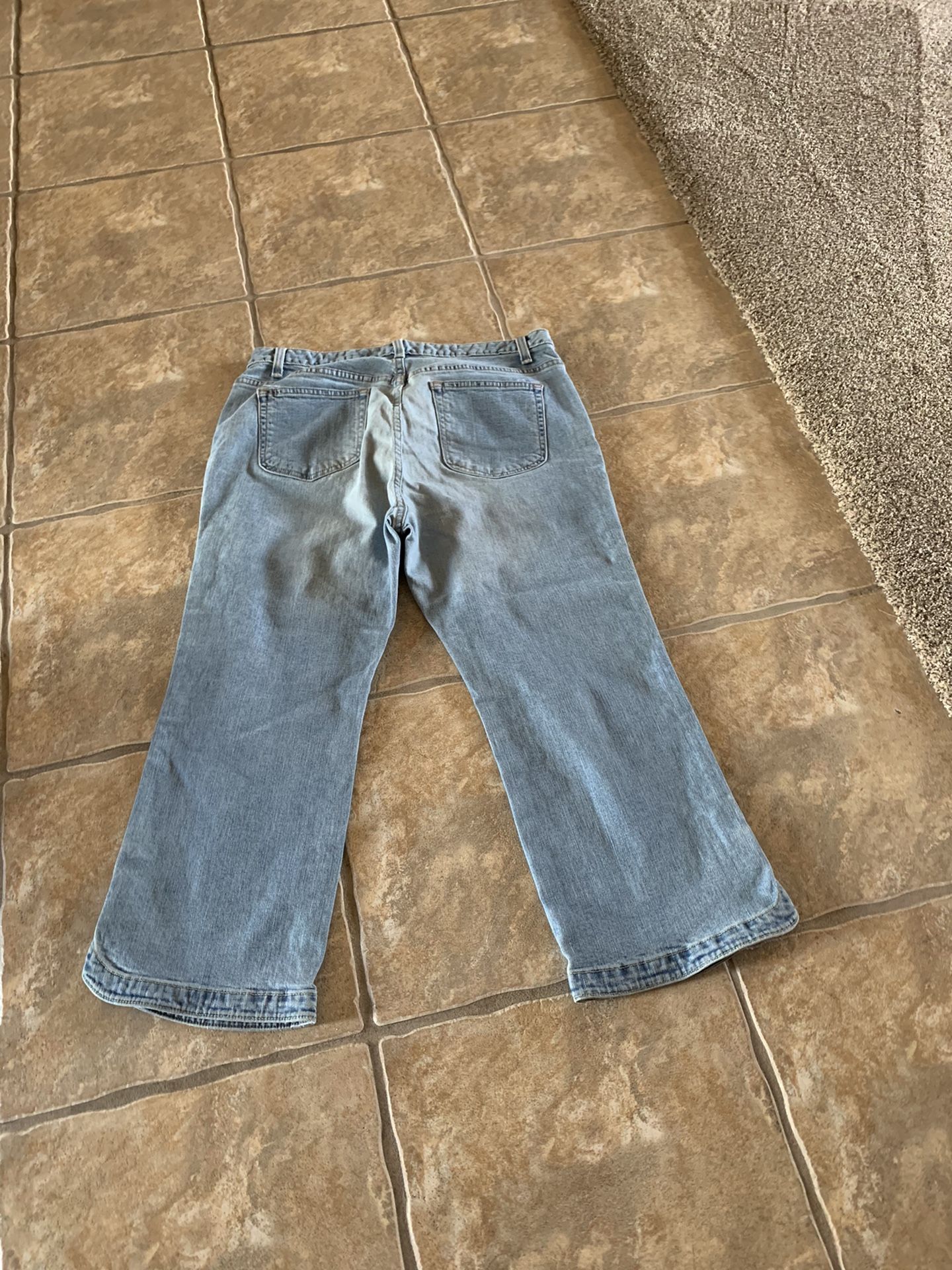 Women’s GAP Boot Cut Cropped Jeans