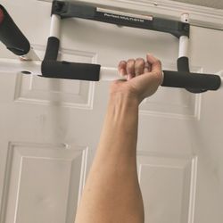 Pull Up Bar