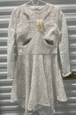 NWT JardinVue Ladies White Lace Dress With Cutouts Size M