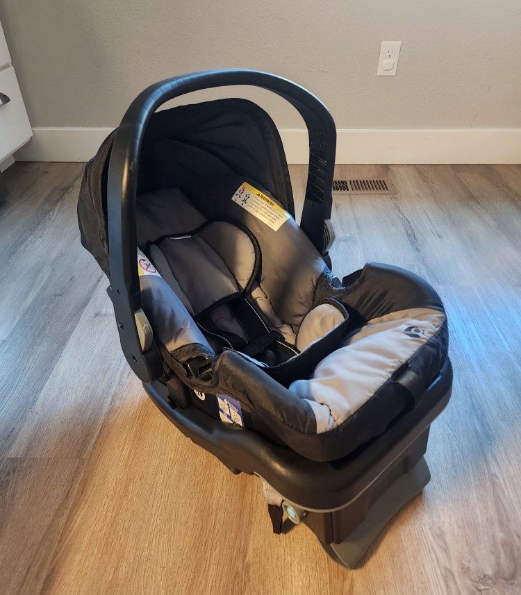 Baby Trend EZ-Lift Plus Baby Car Seat