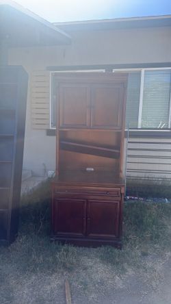 Computer hutch