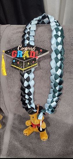 Graduation/promotion lei