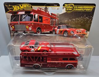 Hot Wheels Premium Car Culture Team Transport Ferrari Set