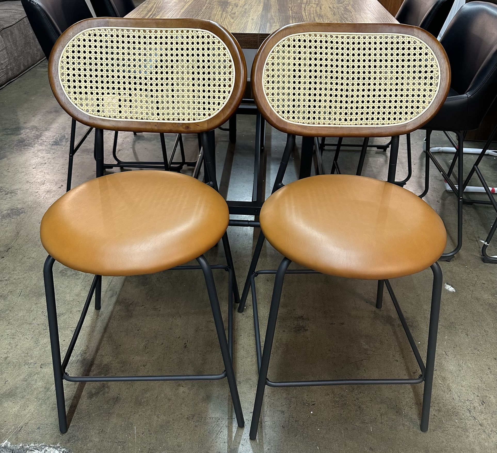 New assembled Set of 2 17X17X24inch Counter Height Bar Stools with Rattan Backs,Leather Cushion Stool Chair with Footrest,Bar Stool for Bistro/Pub/Kit