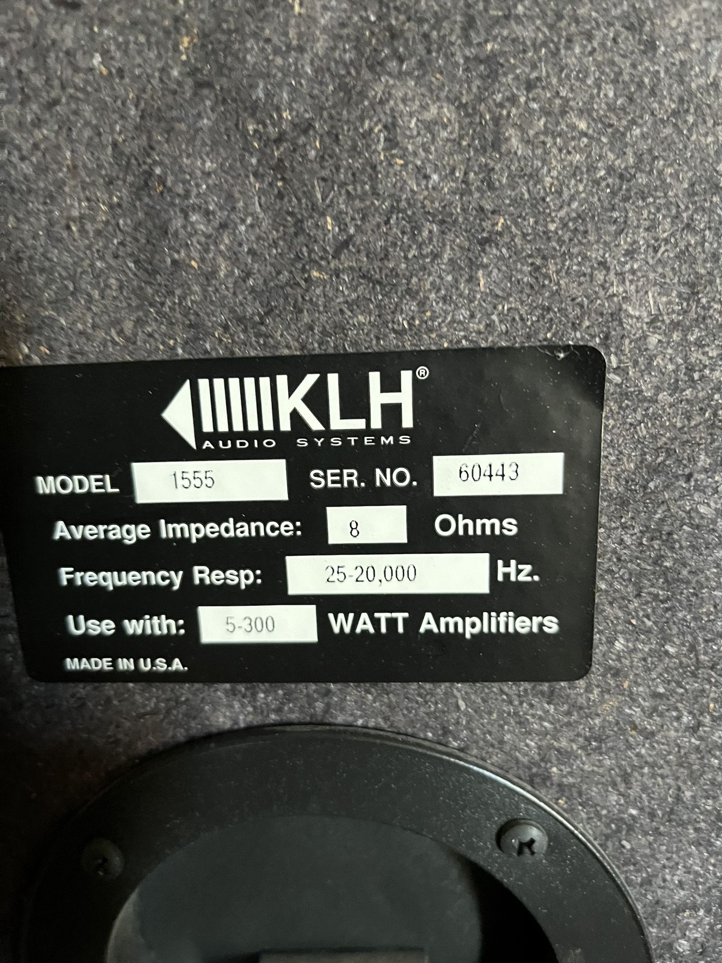 KLH 1555 speakers in amazing condition