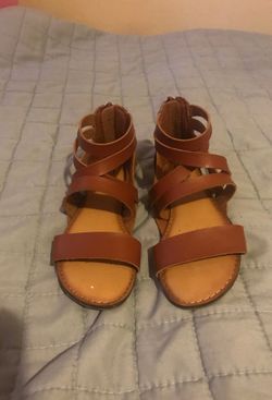 Girl sandals size 13