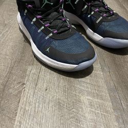 Jordan Flight Size 13