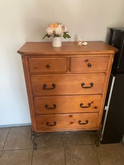 Dresser