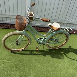 Women’s Huffy Beach Cruiser 