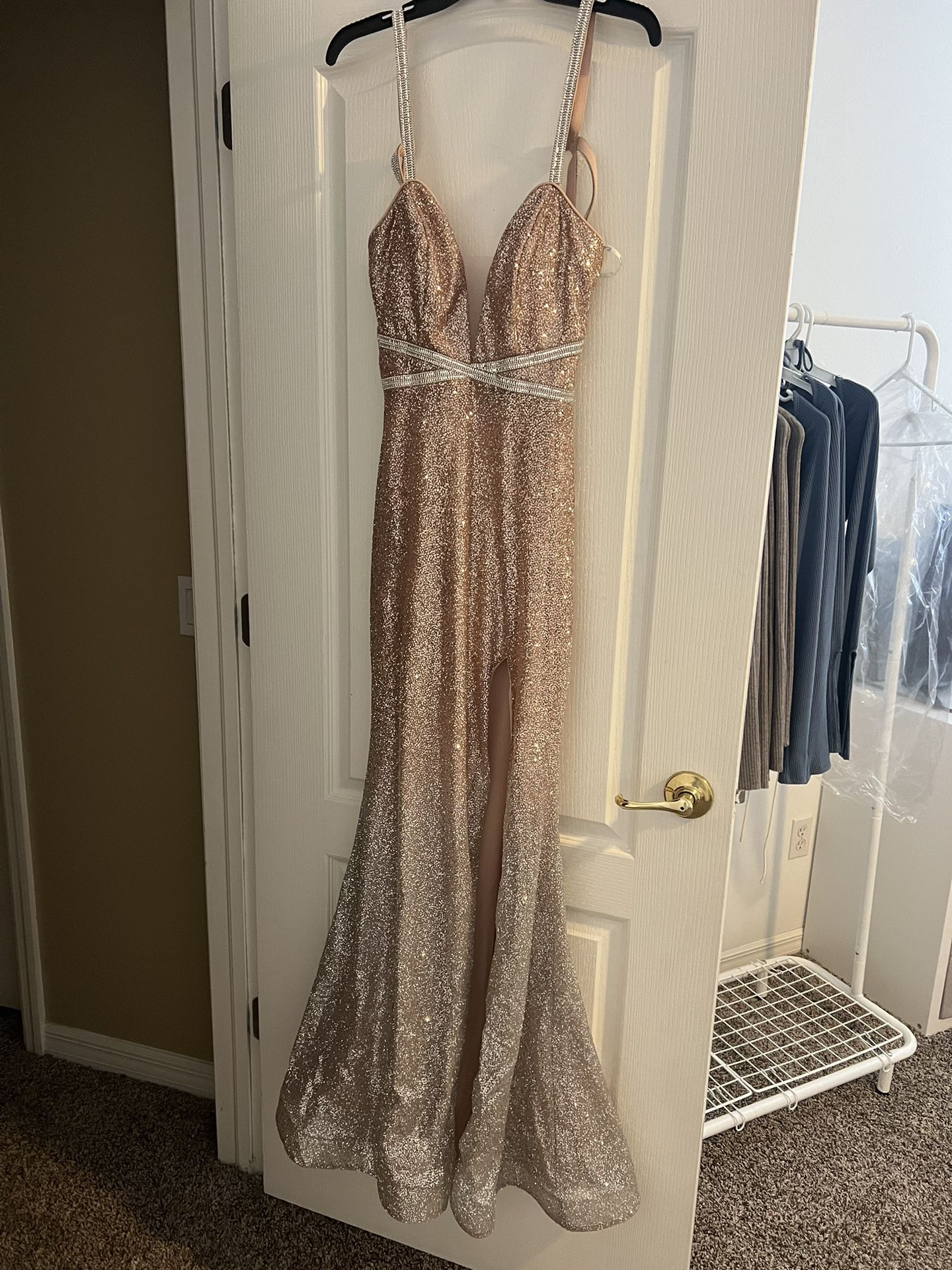 Beautiful Dress (for Prom, Wedding, Birthdays)