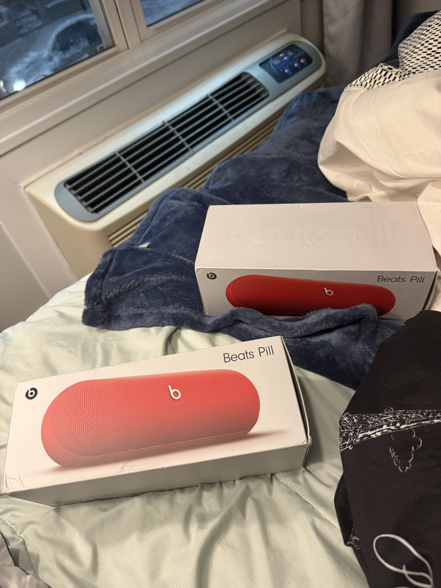 Beats Pill 