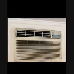 AC UNIT 8000 BTU 