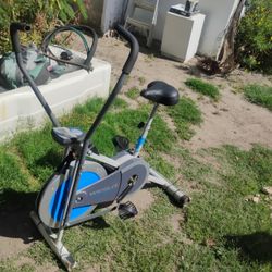 Weslo Cross Cycle Upright Exercise Bike