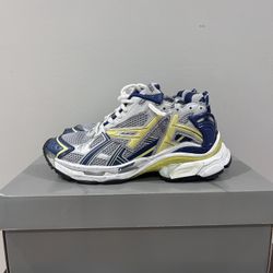 Balenciaga Runners Size 42