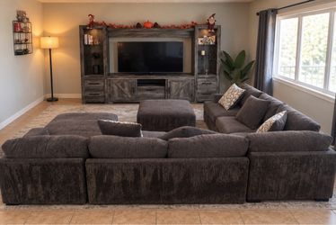 Large U-Shaped Sectional Sofa with Ottoman